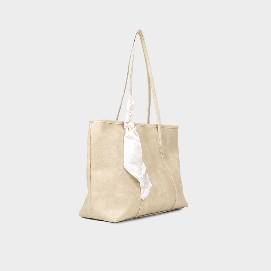 Ivory Shoulder Baggue